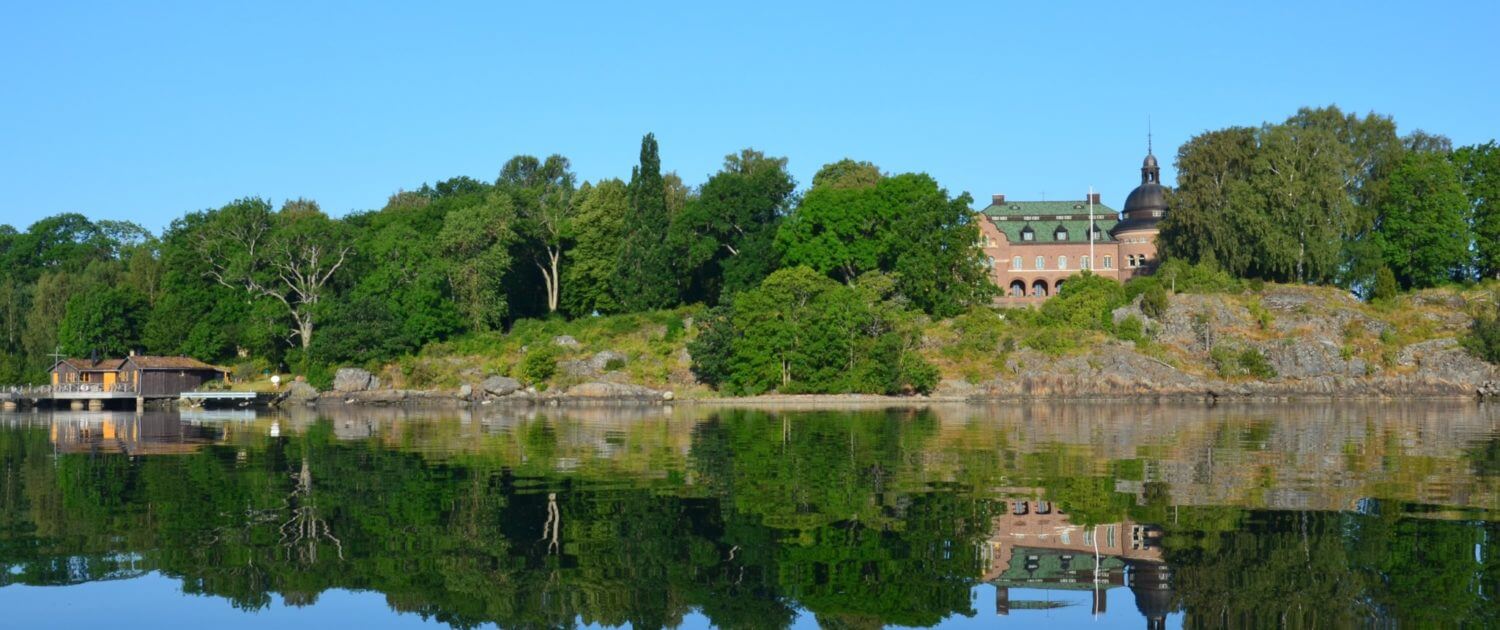 Engsholms slott från havet strandateljén