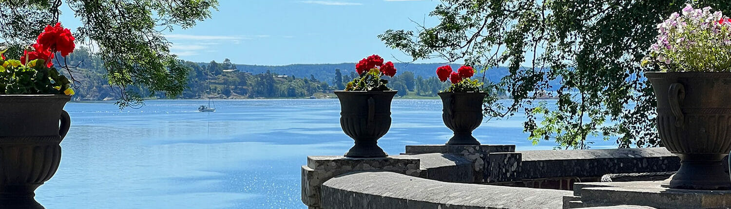 Engsholms_slott_terrass_mot_havet_ostersjon_altan_brollop Startsida Engsholms Slott - Engsholms Slott